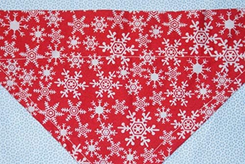 Кърпа за кучета Над горната част на яката с Снежинками червено (Средно)